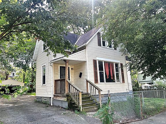 2nd image of 10402 Shale Ave