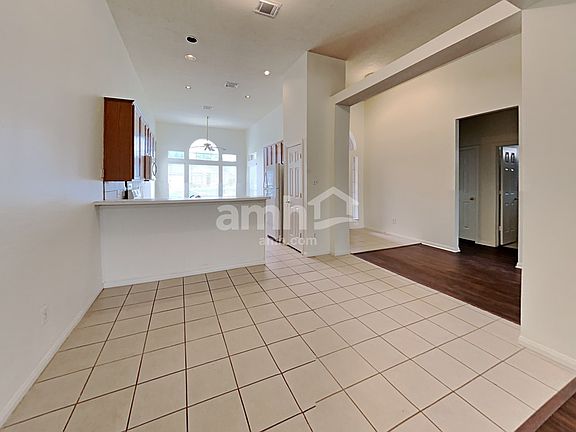 4th image of 534 Starkstone Ct