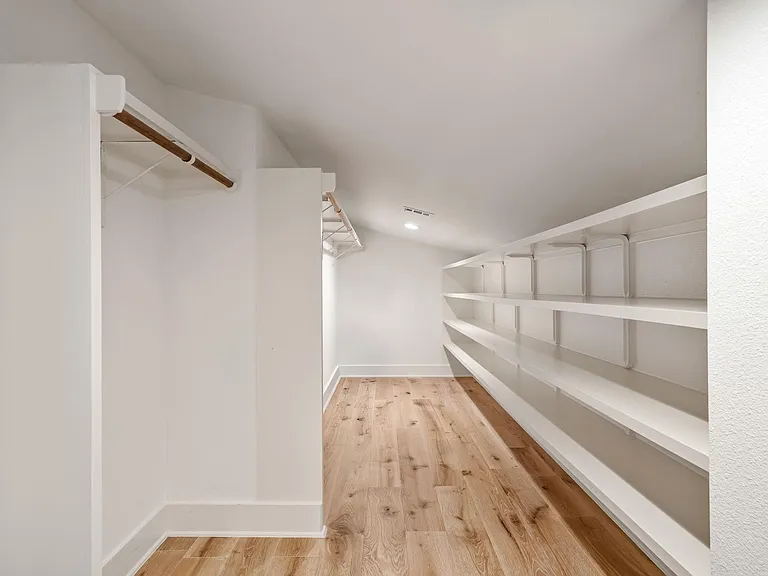 1182 Oakgrove Ave #A — Photo 30