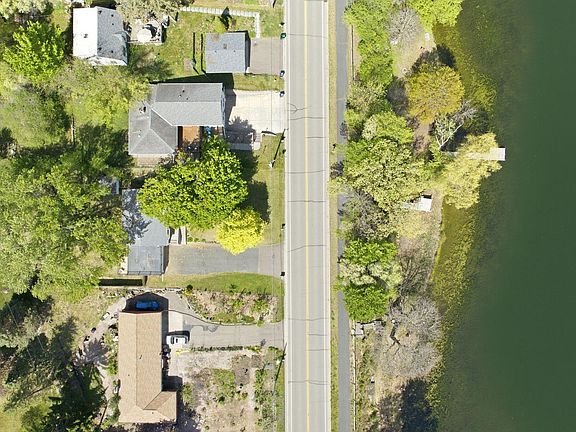 4th image of 294 McCarrons Blvd S