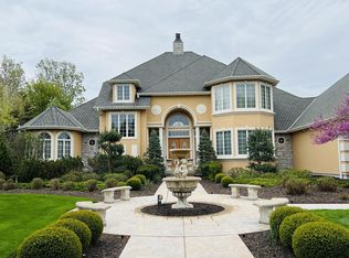 7140 S Woelfel Rd, Franklin, WI 53132