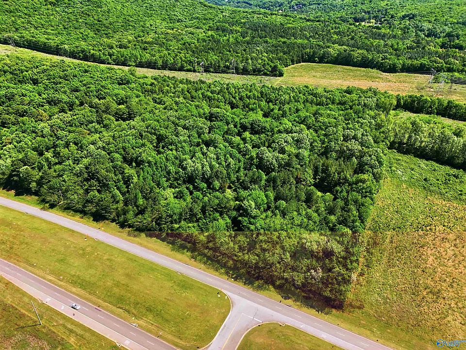 2nd image of 5.2 Bob Wade Ln
