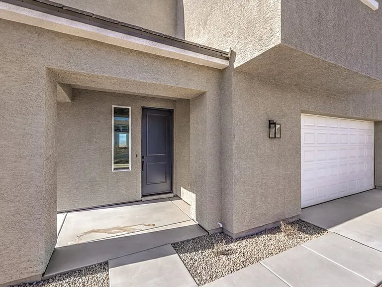 724 Naples Ave — Photo 4