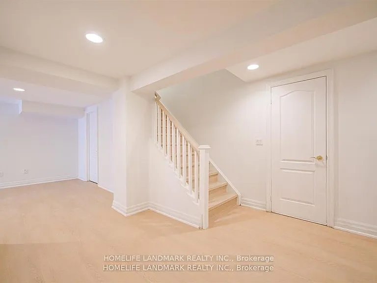 433 Cairncroft Rd — Photo 17