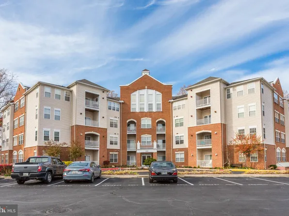 2608 Chapel Lake Dr APT 405, Gambrills, MD 21054