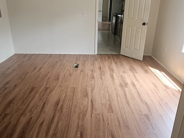 6386 Rollins Park Dr — Photo 8