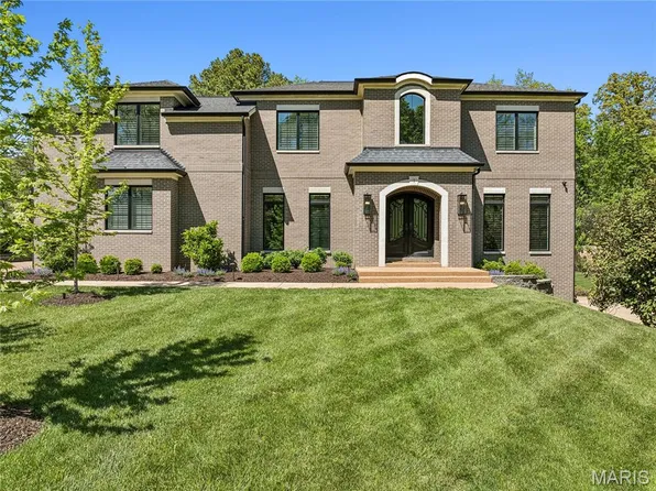 1 Tuscany Park, Saint Louis, MO 63105