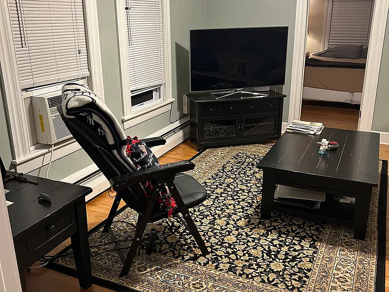 14 May Ave — Photo 20