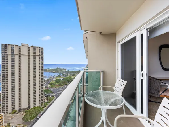 410 Atkinson Dr #2713, Honolulu, HI 96814