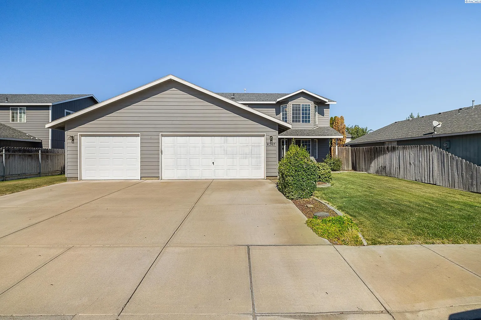 8207 Camano Dr photo 1
