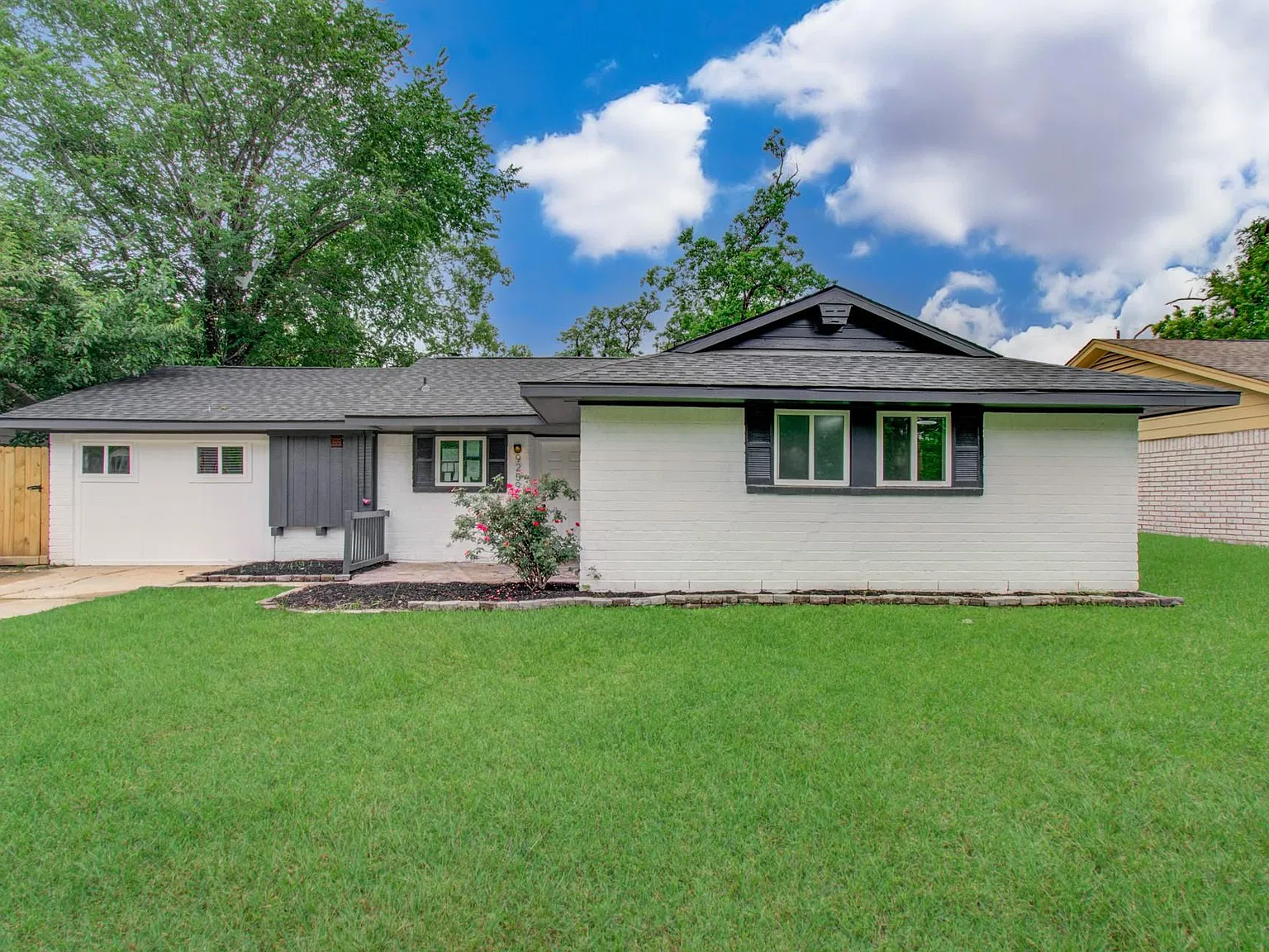 4 bed, 2.0 bath, 1417 sqft, $1,695 — Photo 4