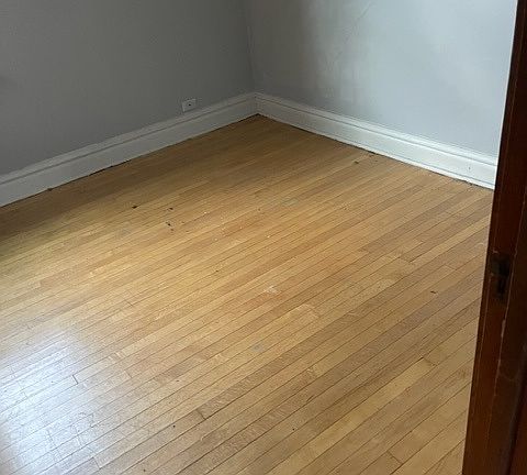 3rd image of 1935 Gunderson Ave