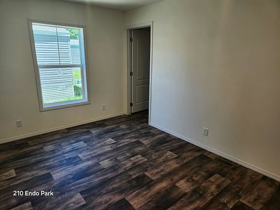 2nd image of 210 Endopark #182