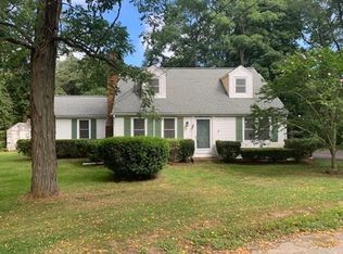 3 Tory Ln, Bourne, MA 02532