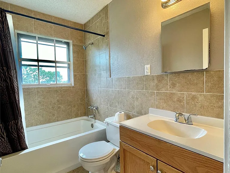 509 Dwyer St — Photo 20