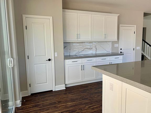5th image of 10834 Everly Way
