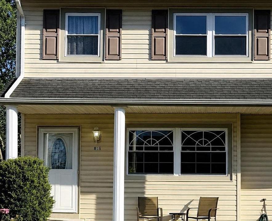 1st image of 816 Oak St