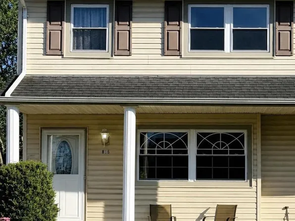 816 Oak St, Lakehurst, NJ 08733