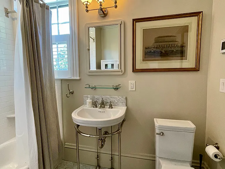 24 Chestnut St #2 — Photo 44
