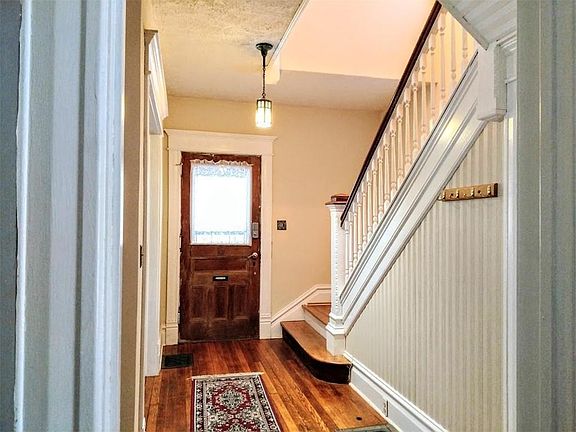 5th image of 133 South Ave
