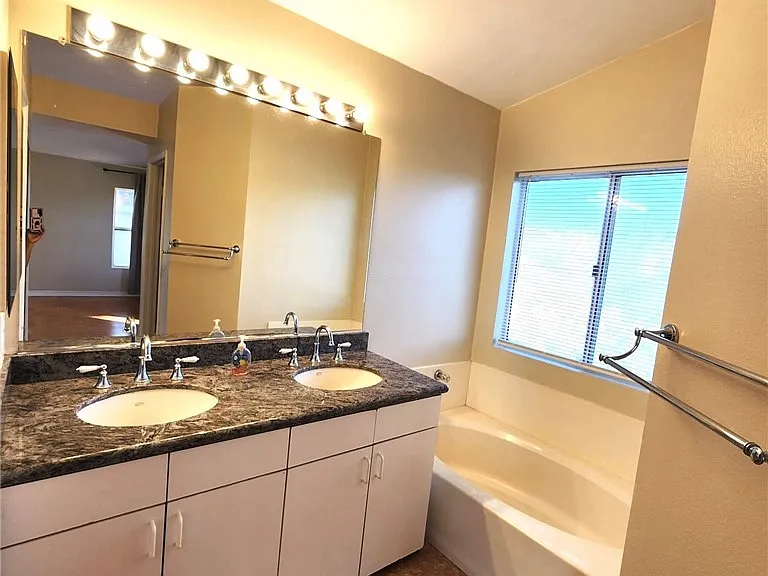 1850 Calle Fortuna — Photo 21
