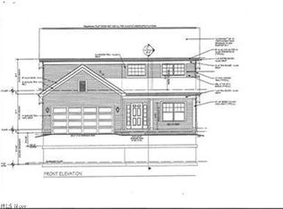 6 Hidden Woods Trl, Mayfield Heights, OH 44143