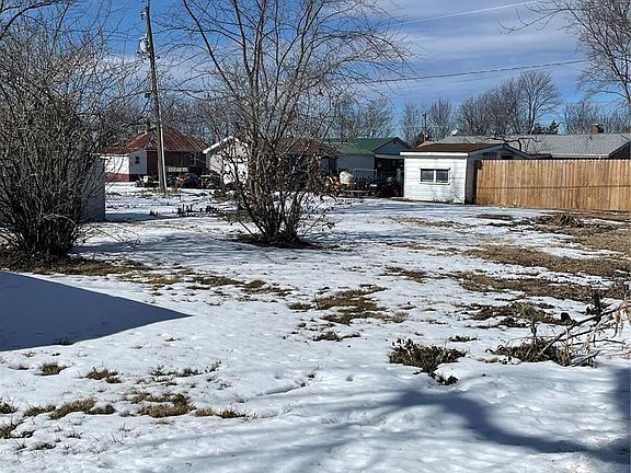 3rd image of 511 Cherry Ave