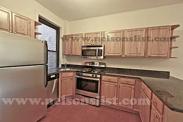 Rented by R New York