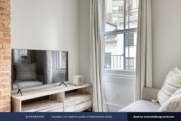 Rented by The Blueground | media 13