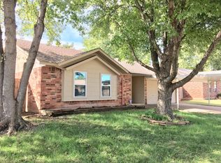 1804 SE 8th St, Moore, OK 73160