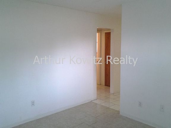 5th image of 416 Lafayette St APT C