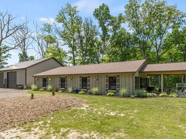 3373 Kroemer Rd, Fort Wayne, IN 46818