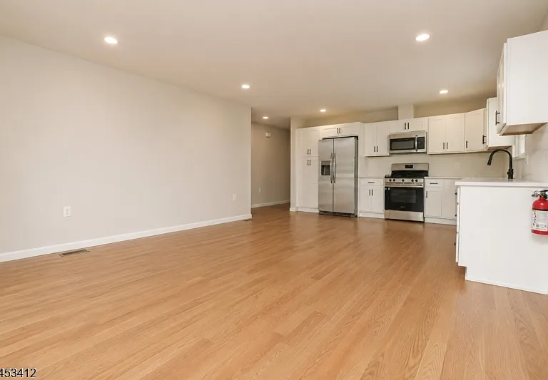 29 Frederick St #1 — Photo 5