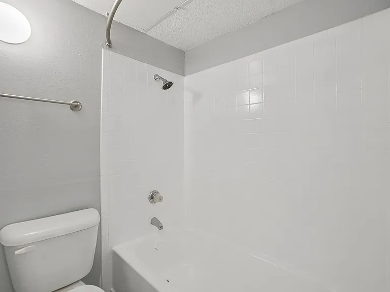 Don't Miss Out Biltmore Homes Leasing Fast — Photo 120