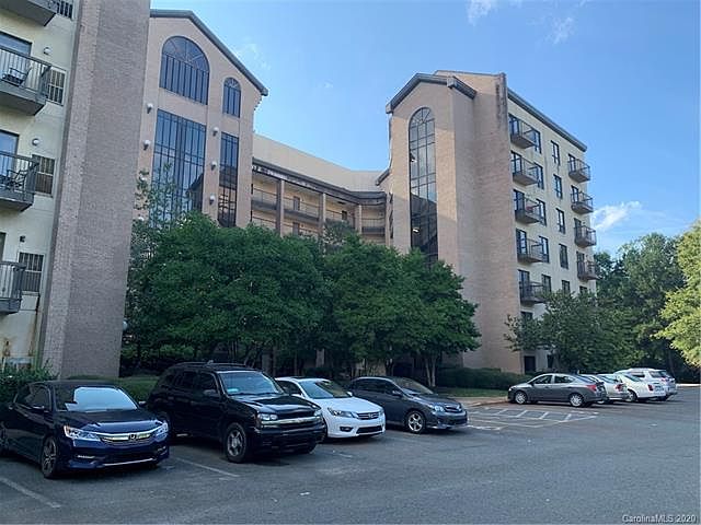 1st image of 211 Heritage Blvd Ste 102