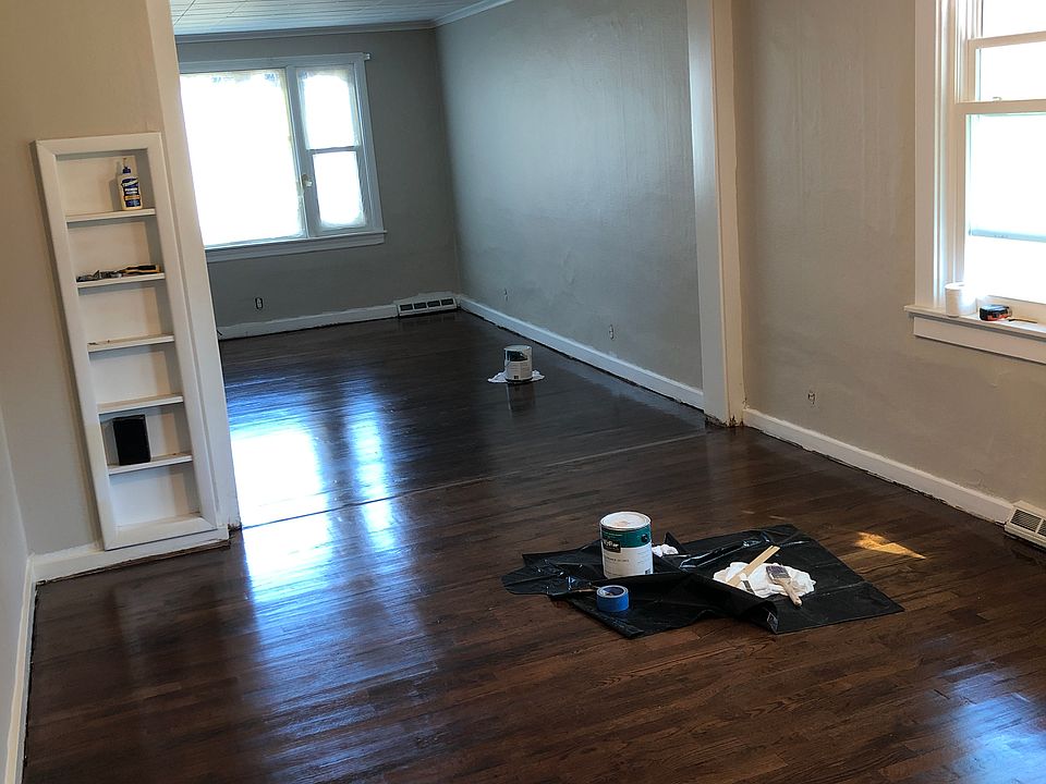 1st image of 64 Helen St