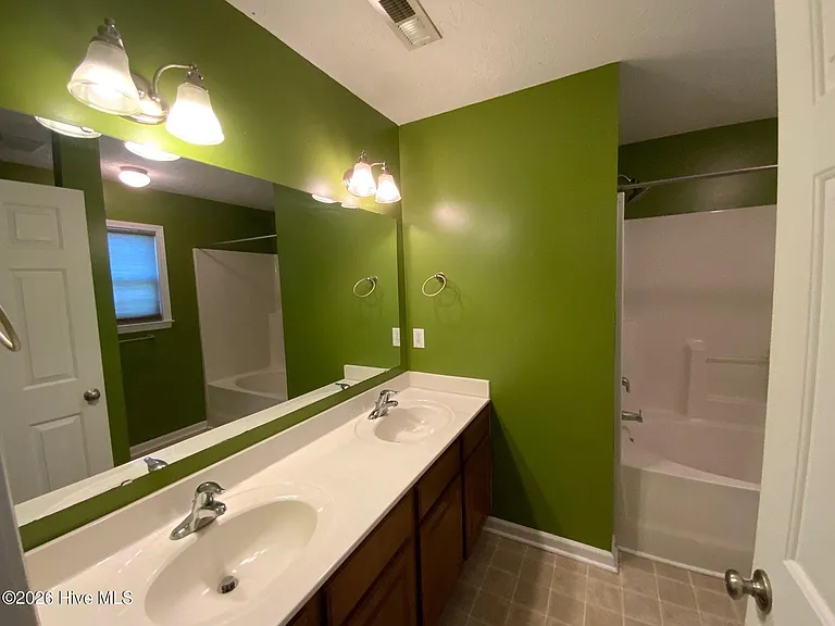 329 Rose Bud Ln — Photo 12