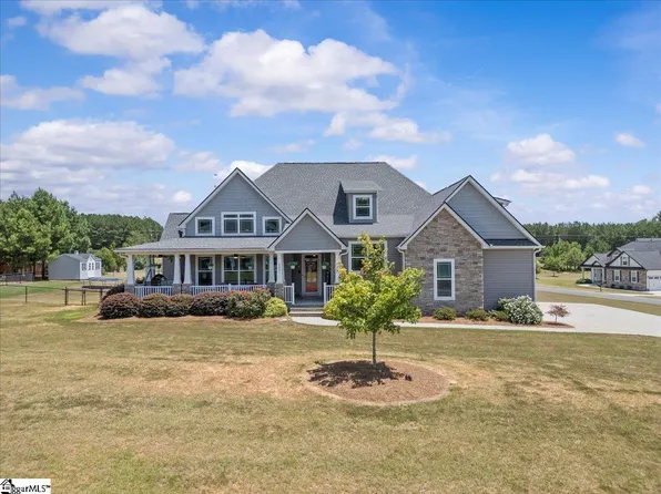 205 Jacob Lee Dr, Pelzer, SC 29669