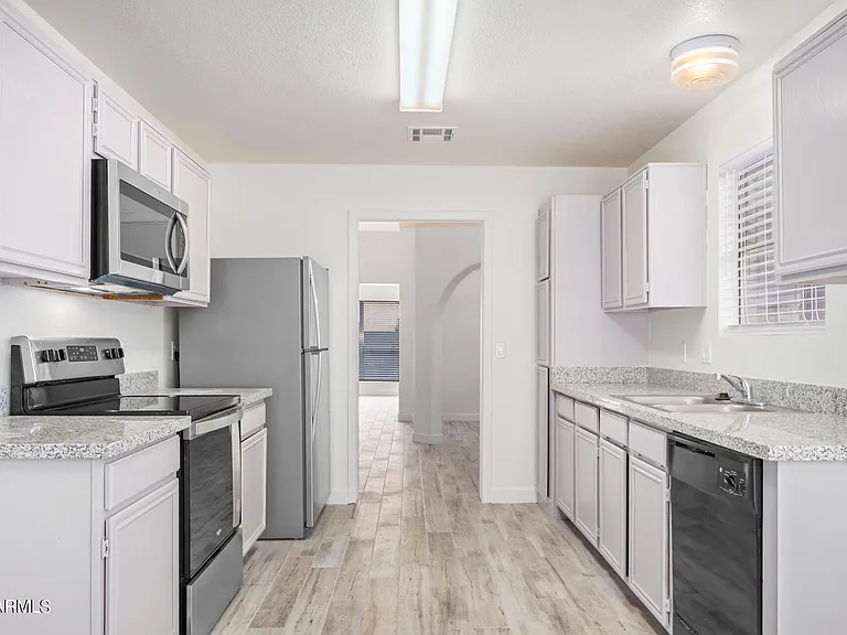 509 E Rimrock Dr — Photo 15
