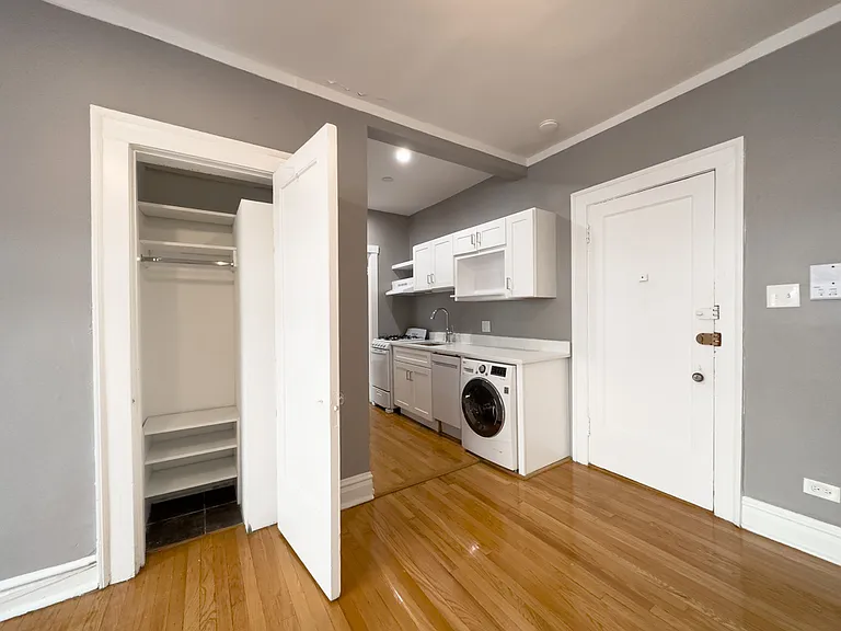 441 W Melrose St #B3 — Photo 20