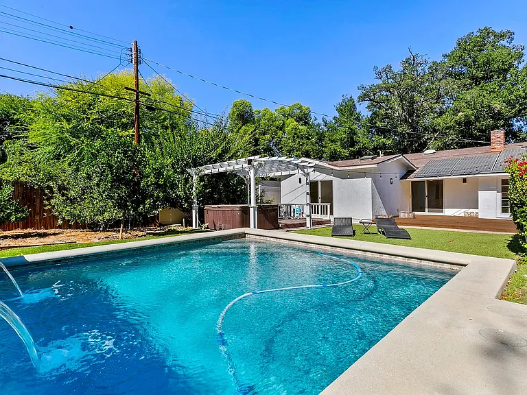 4949 San Feliciano Dr — Photo 30