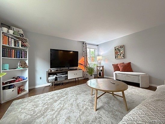 5th image of 61 Park Club Ln Unit D