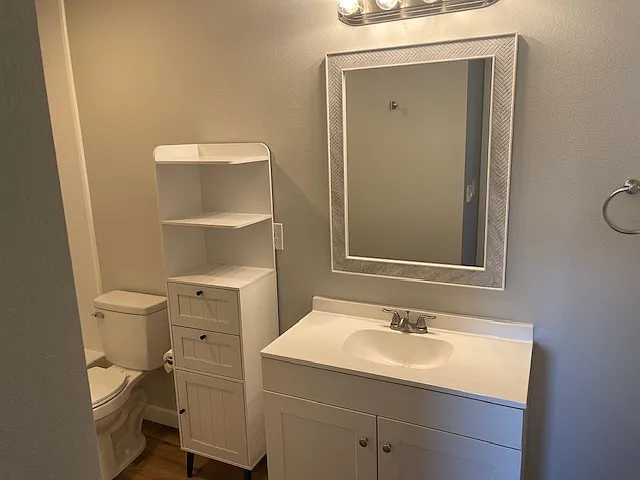 3 bed, 2.5 bath, 1550 sqft, $2,200 — Photo 3