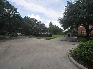 3748 Wroxton Rd, Houston, TX 77005