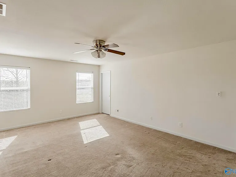 105 Bayside Ln — Photo 14