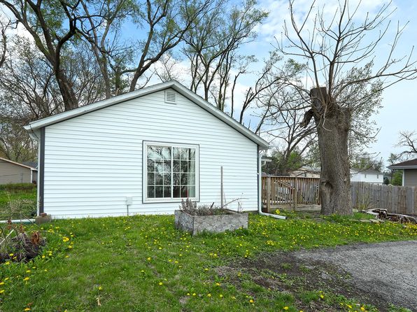 2009 63rd St, Des Moines, IA 50322