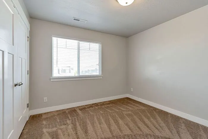 903 W Skyraider Ln — Photo 17