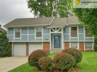 10218 Rosehill Rd, Lenexa, KS 66215