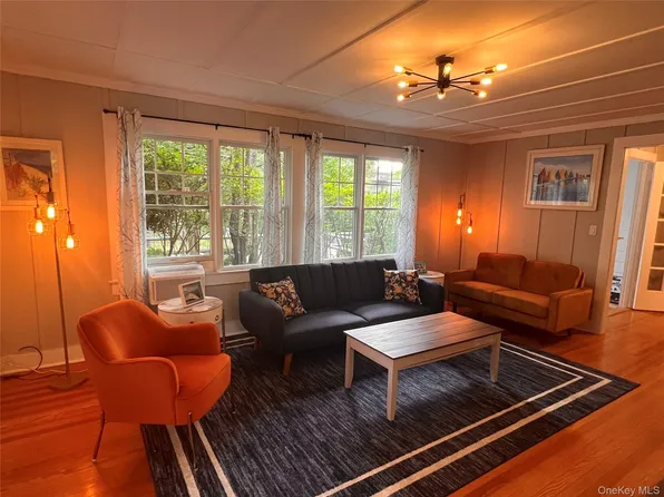 46 crescent Avenue, Ocean Beach, NY 11770