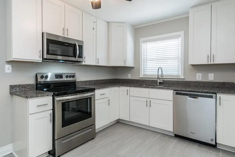 1 bed, 688 sqft, $1,195 — Photo 2